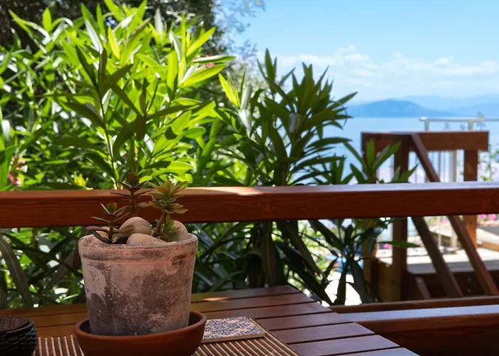 Antares Boutique * Μπενίτσες